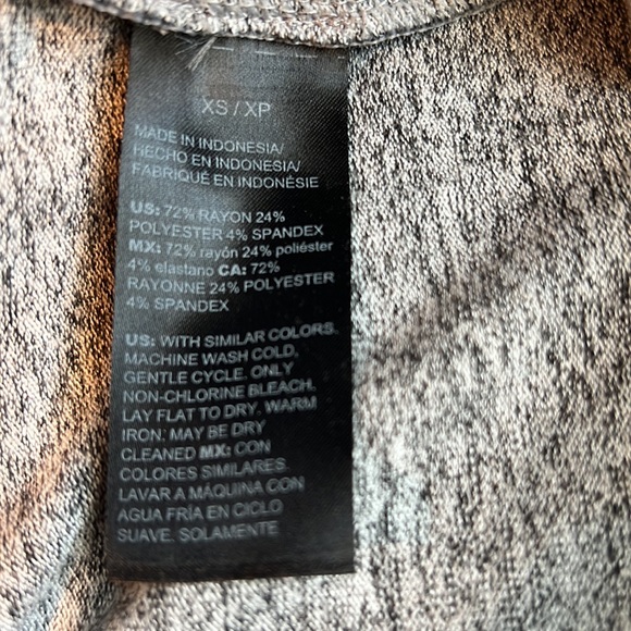 WHBM - Tiger-Print Cozy Sweater Dress (Will fit Size S/M) - Picture 8 of 10